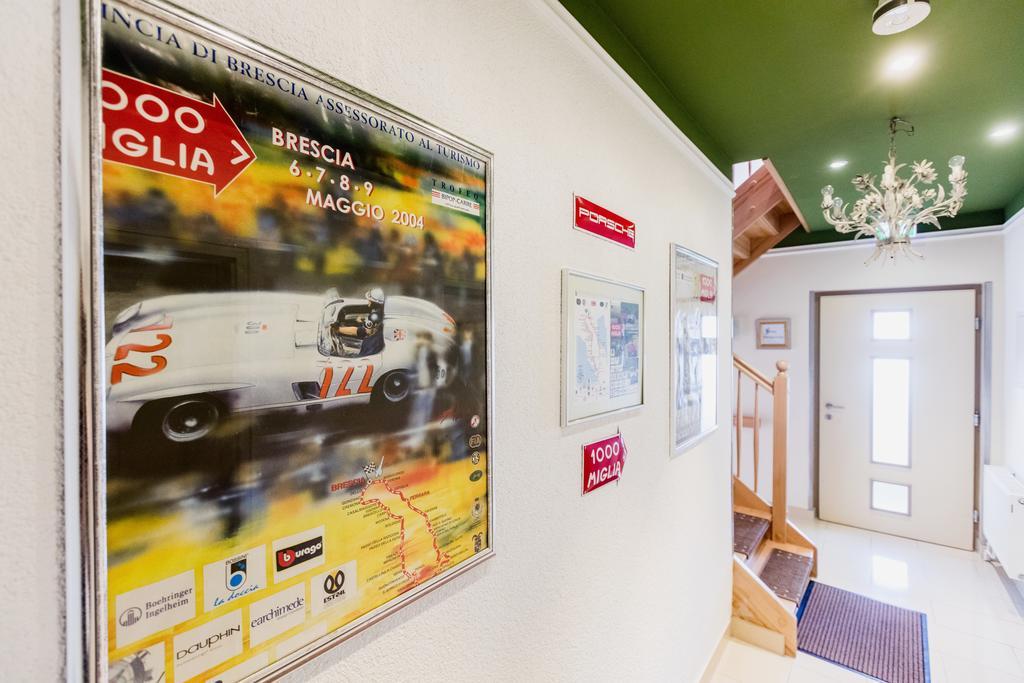 Business Pension Gasper Raunheim Exterior photo
